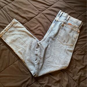 Rustler 38x32 straight leg jean